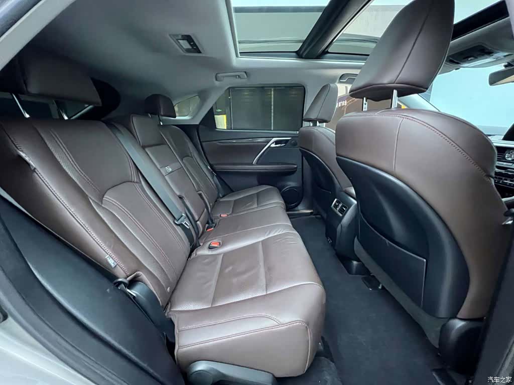 Lexus RX, 2022 13