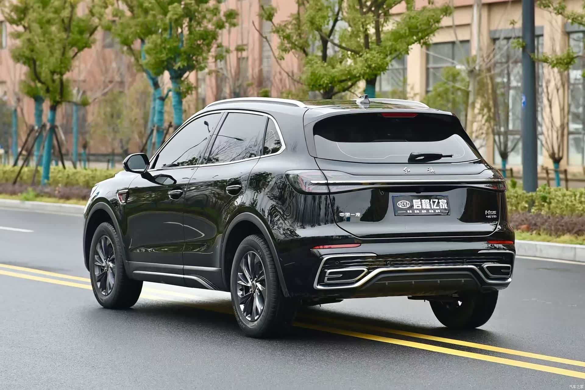 Hongqi HS5, 2026 16