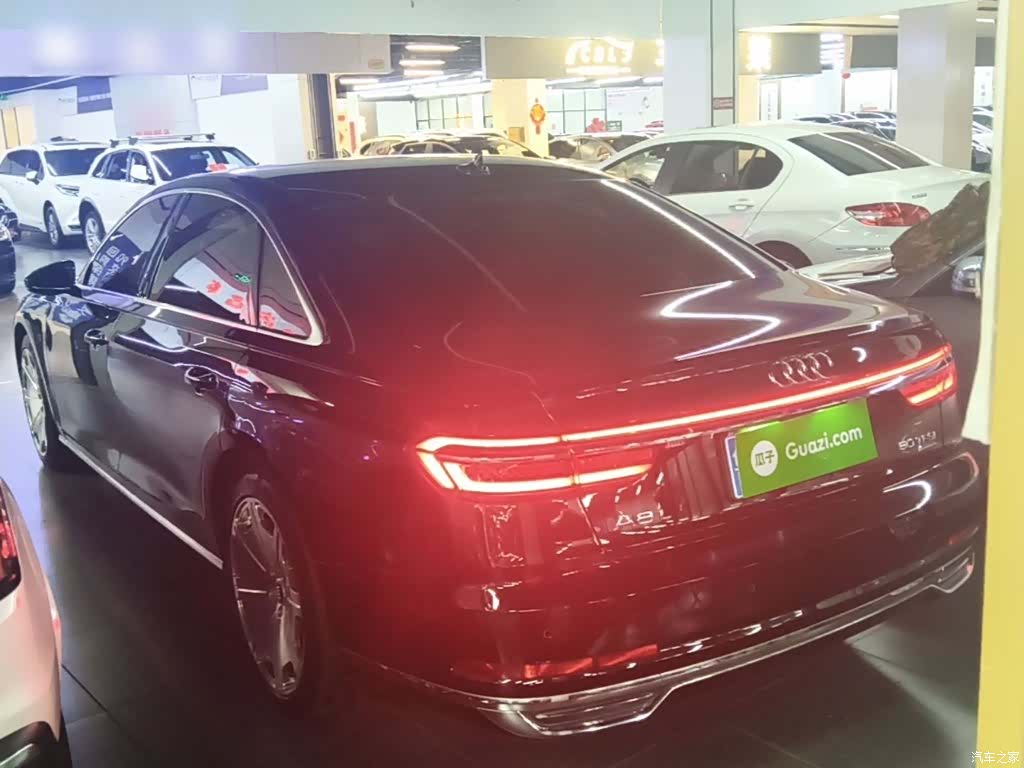 Audi A8L, 2022 все фото