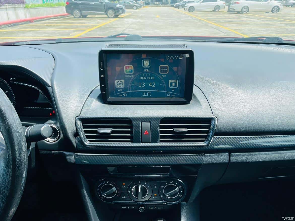 Mazda Mazda3, 2014 13