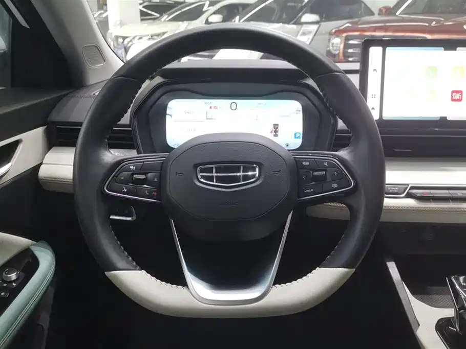 Geely Emgrand L HiP Geely Emgrand L HiP