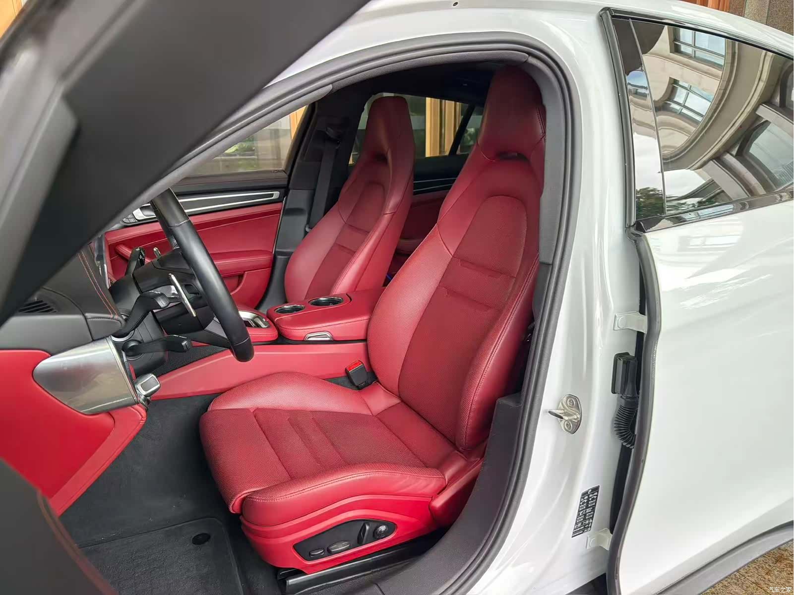 Porsche Panamera, 2024 10
