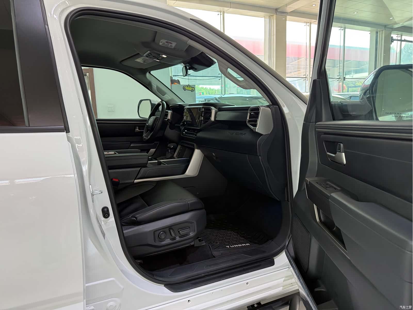 Toyota Tundra, 2024 8