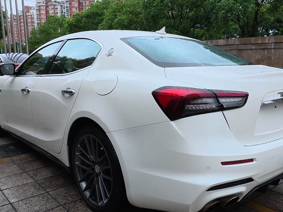 Maserati Ghibli Maserati Ghibli
