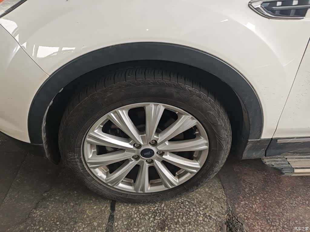 Ford Kuga, 2017 23