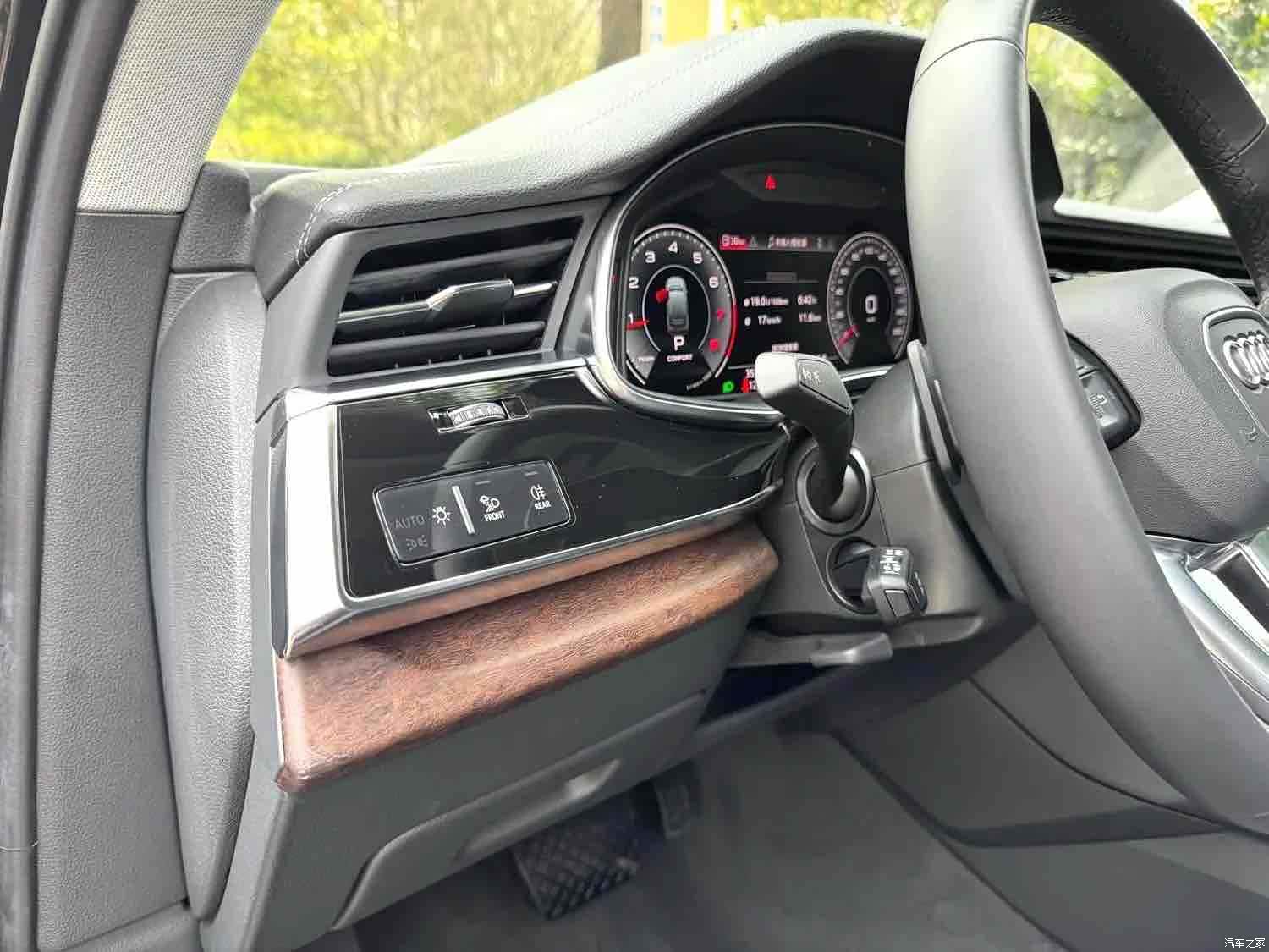 Audi Q7, 2023 6