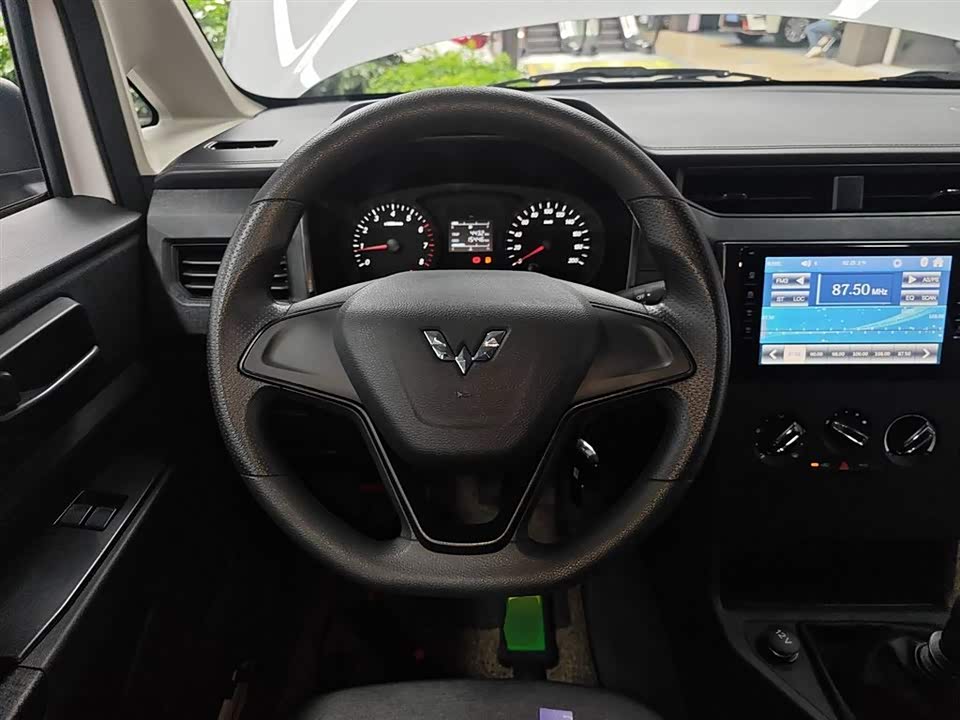 Wuling Wuling Hongguang PLUS Wuling Wuling Hongguang PLUS