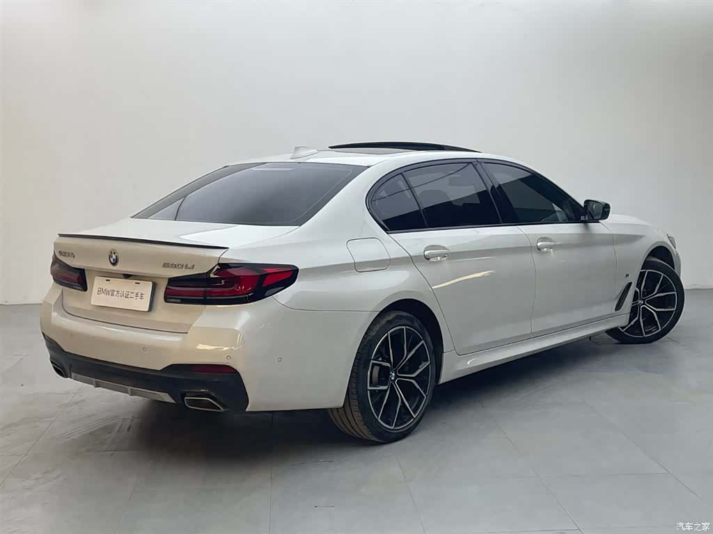 BMW 5 Series, 2022 4