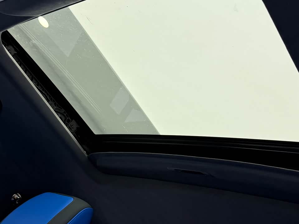 CrossBoundary Co-creation tank 300