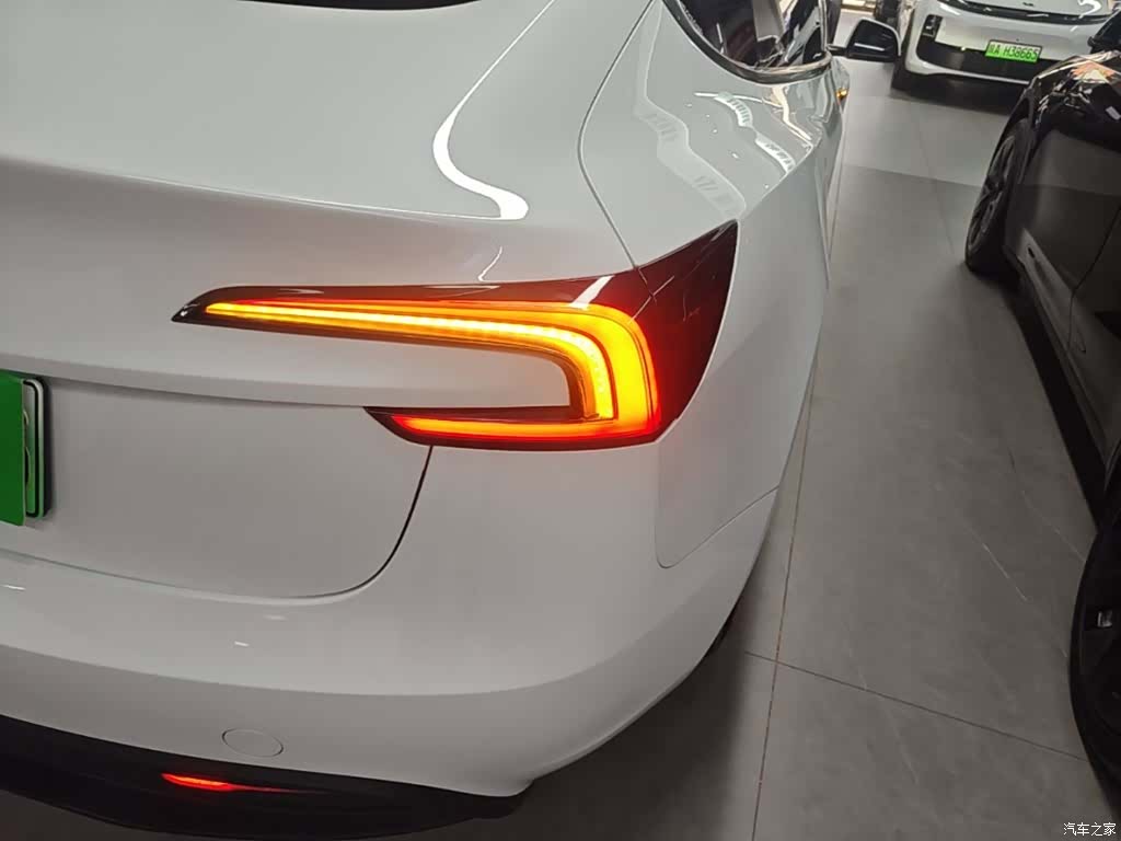 Tesla Model 3, 2024 24