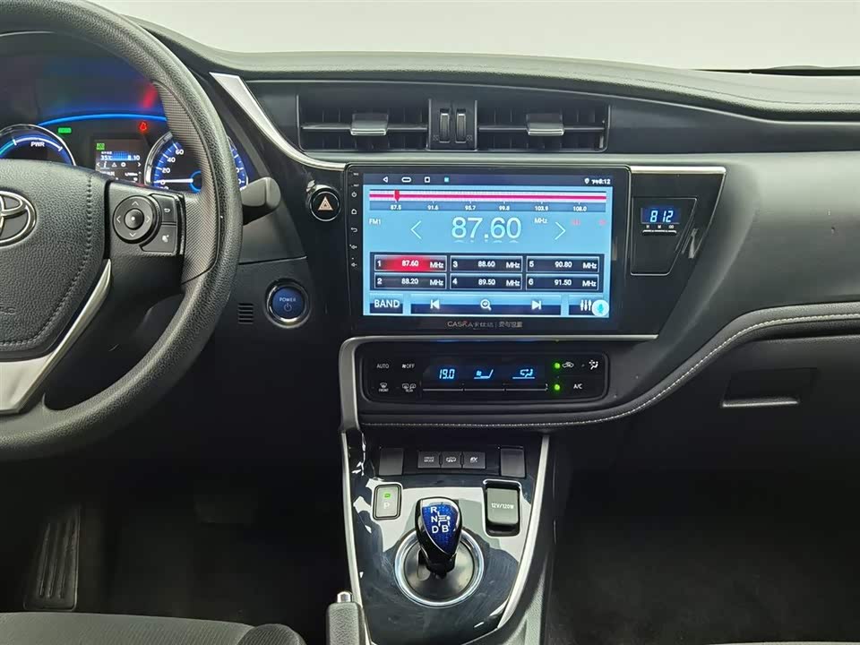 Toyota Corolla dual engine E+ Toyota Corolla dual engine E+