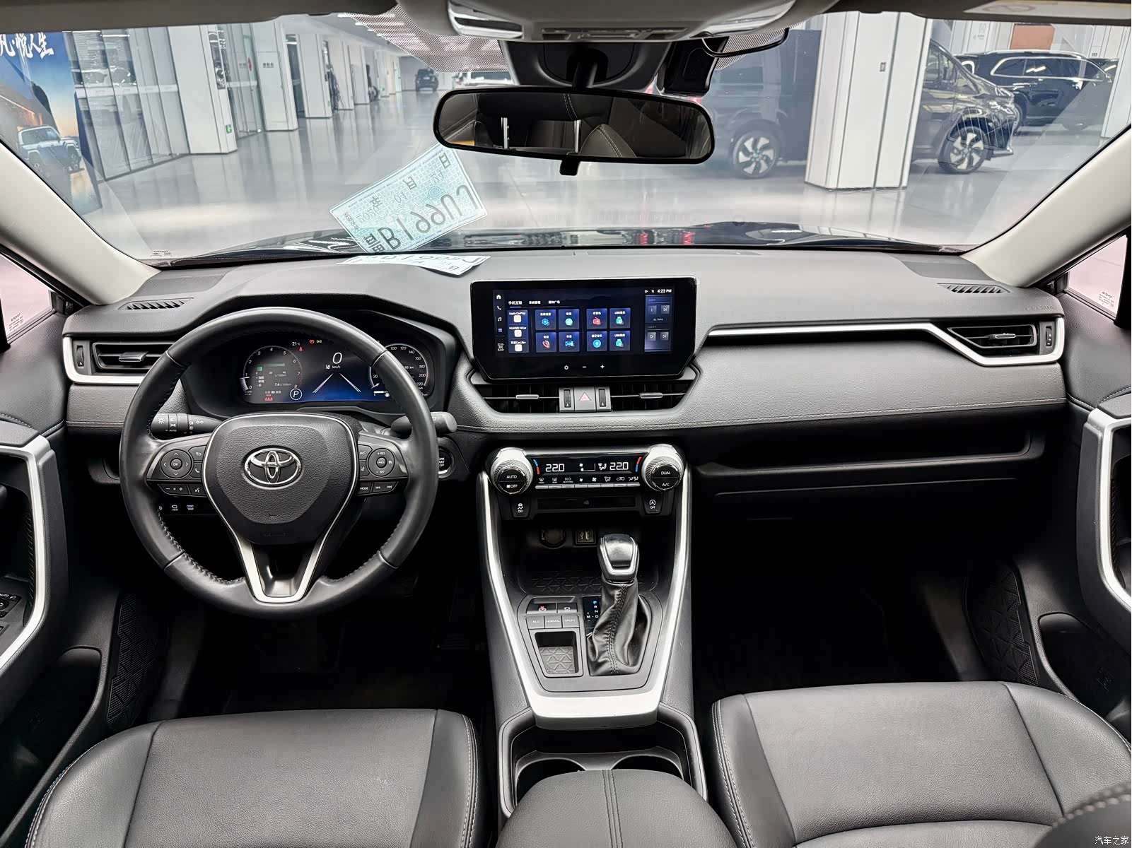 Toyota Wildlander, 2024 4