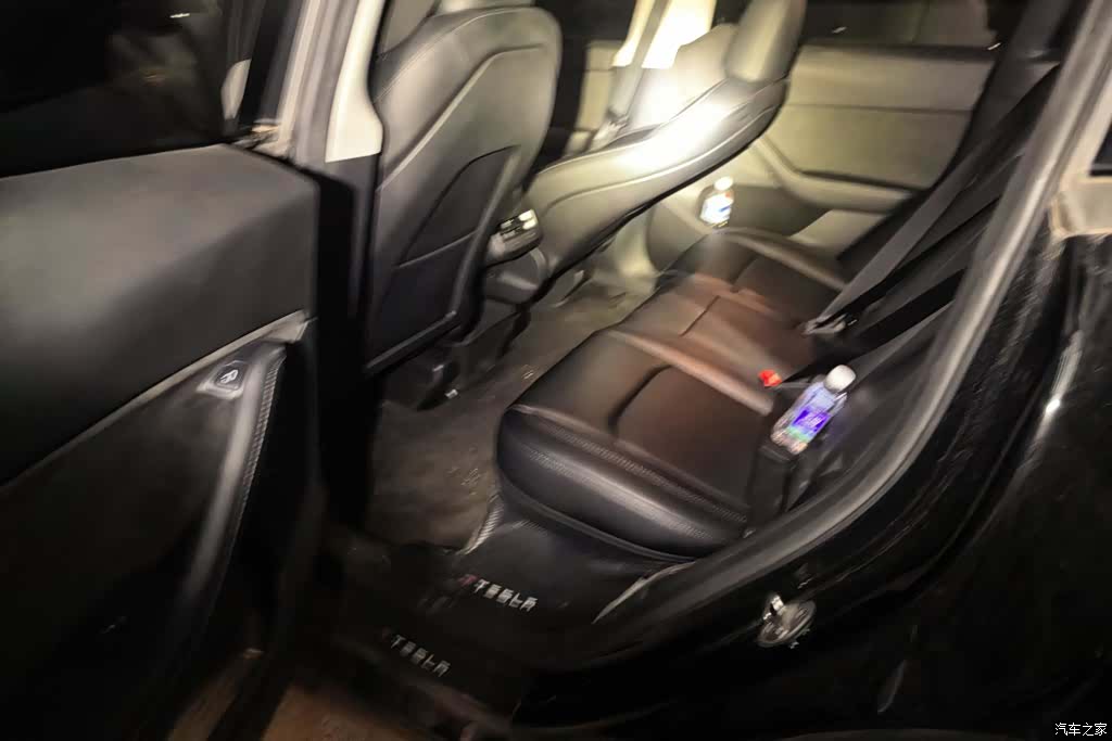 Tesla Model Y, 2023 11