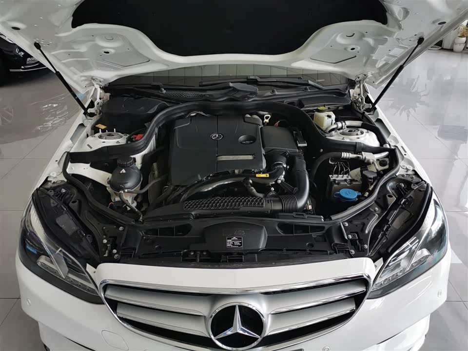 Mercedes-Benz E-class Mercedes-Benz E-class