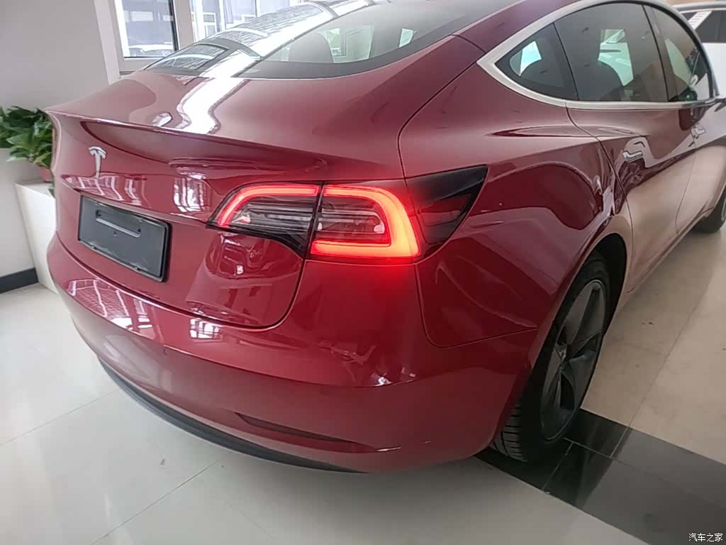 Tesla Model 3, 2019 8