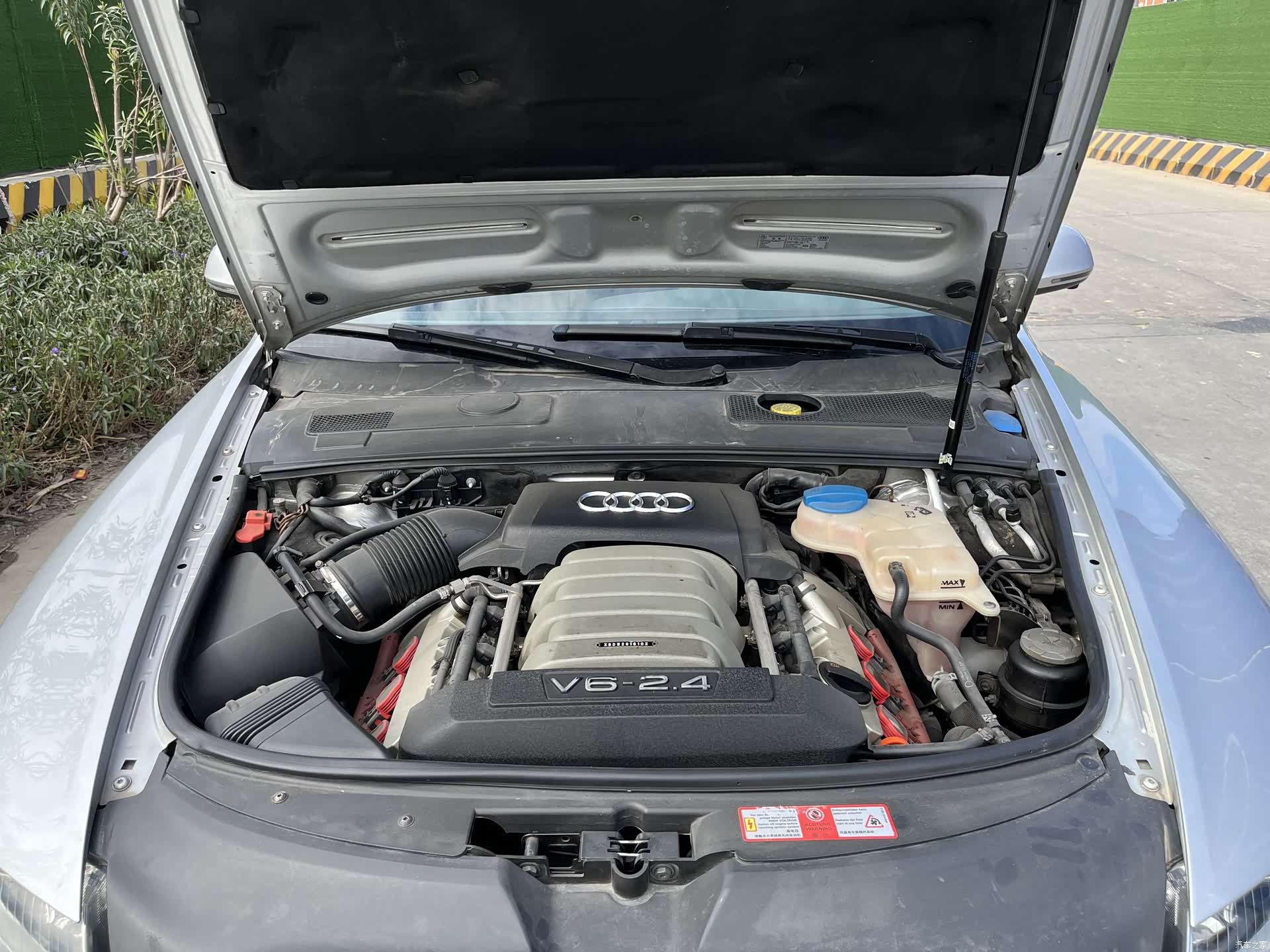 Audi A6L, 2010 15