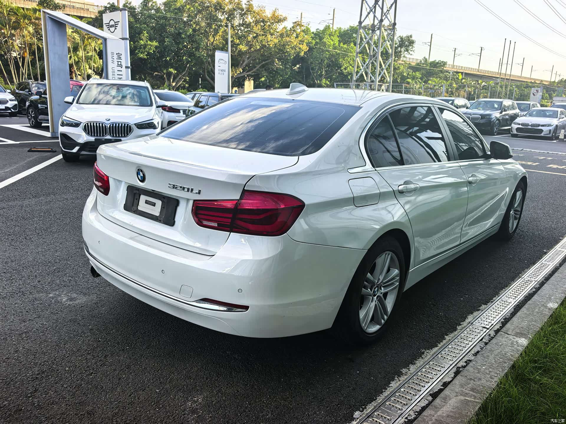 BMW 3 Series, 2016 12