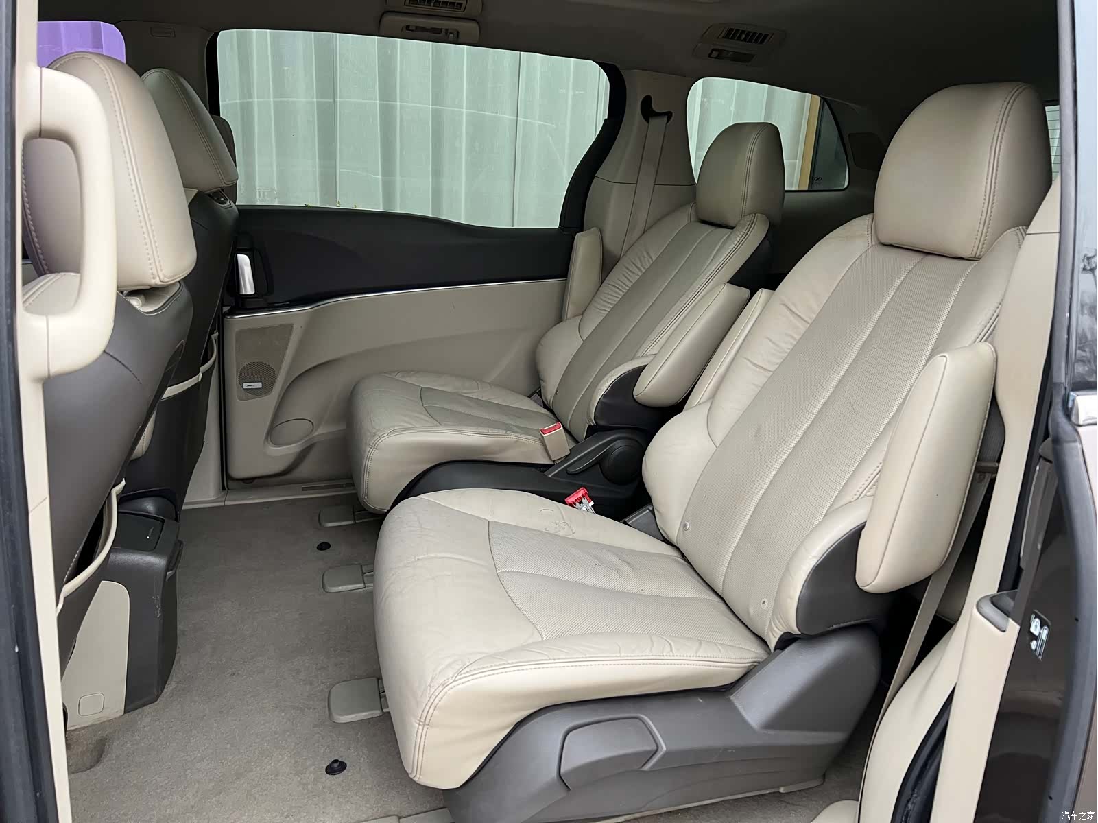 Buick GL8, 2012 6