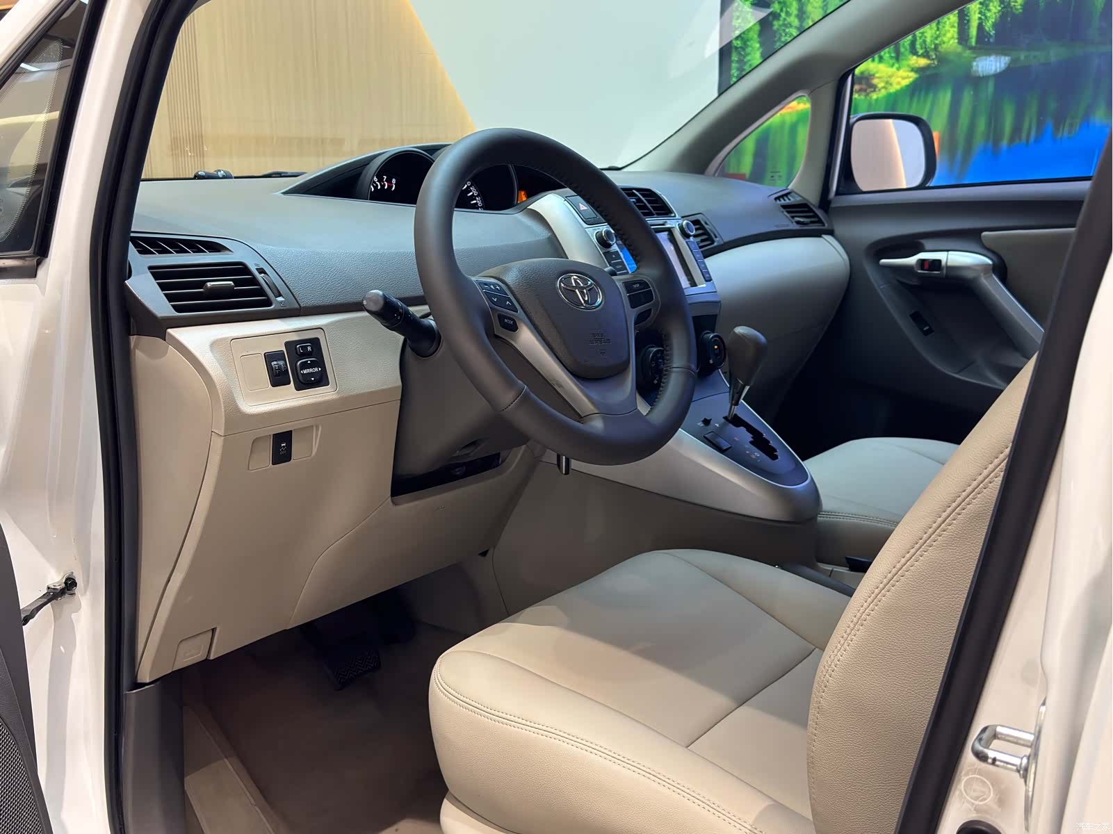 Toyota 180E, 2016 9