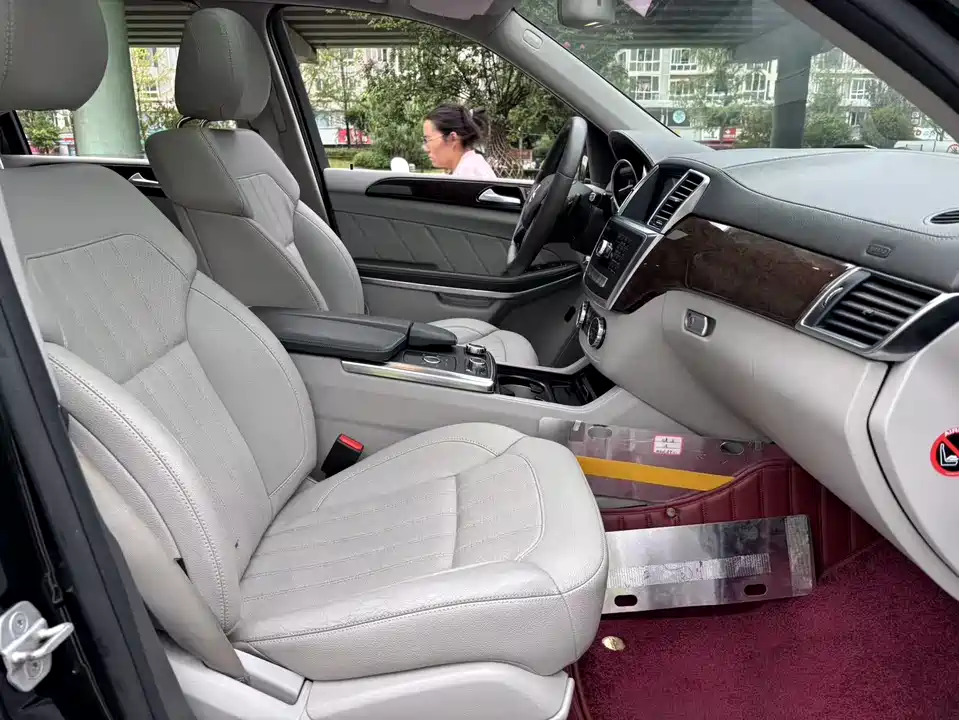 Mercedes-Benz GL grade