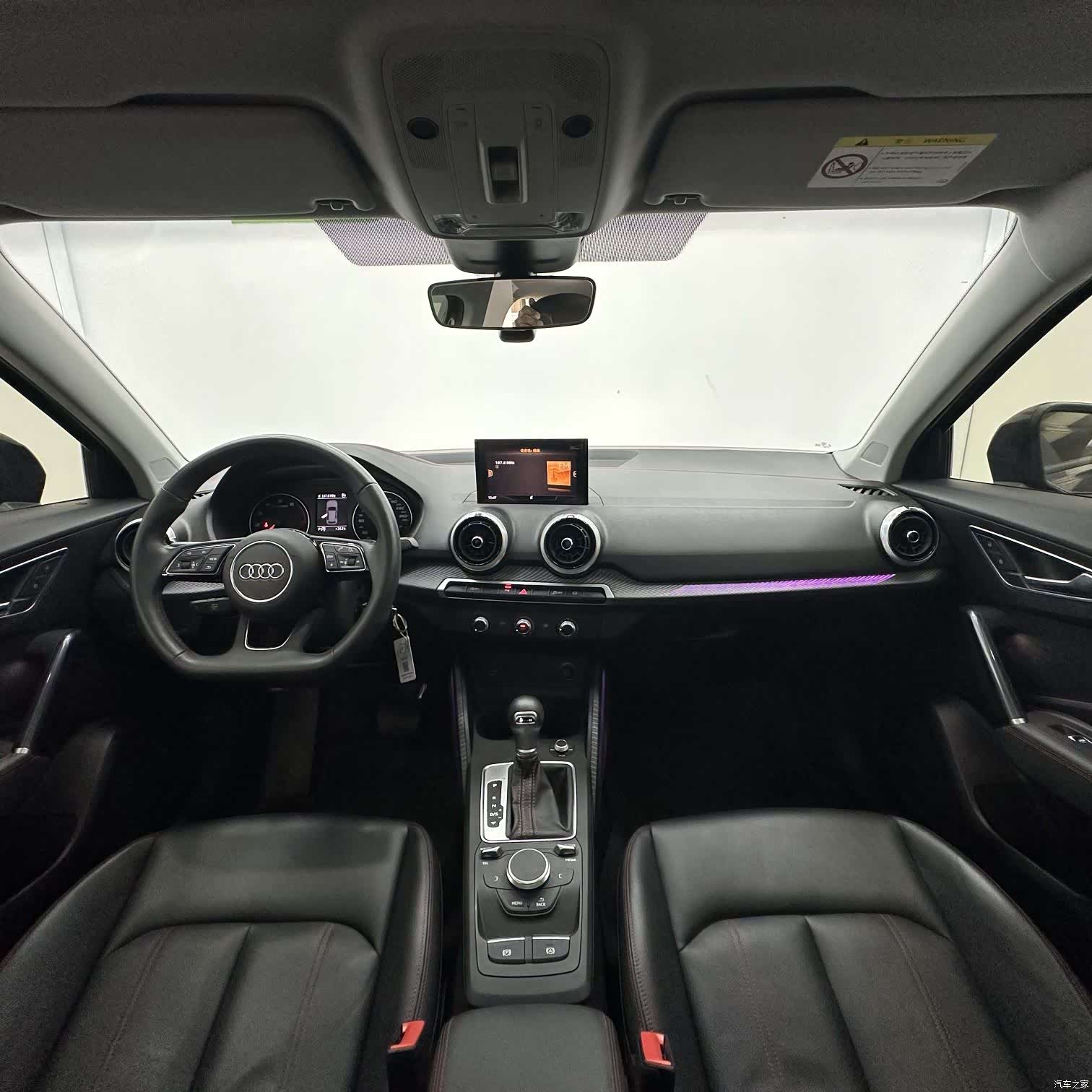 Audi Q2L, 2022 10