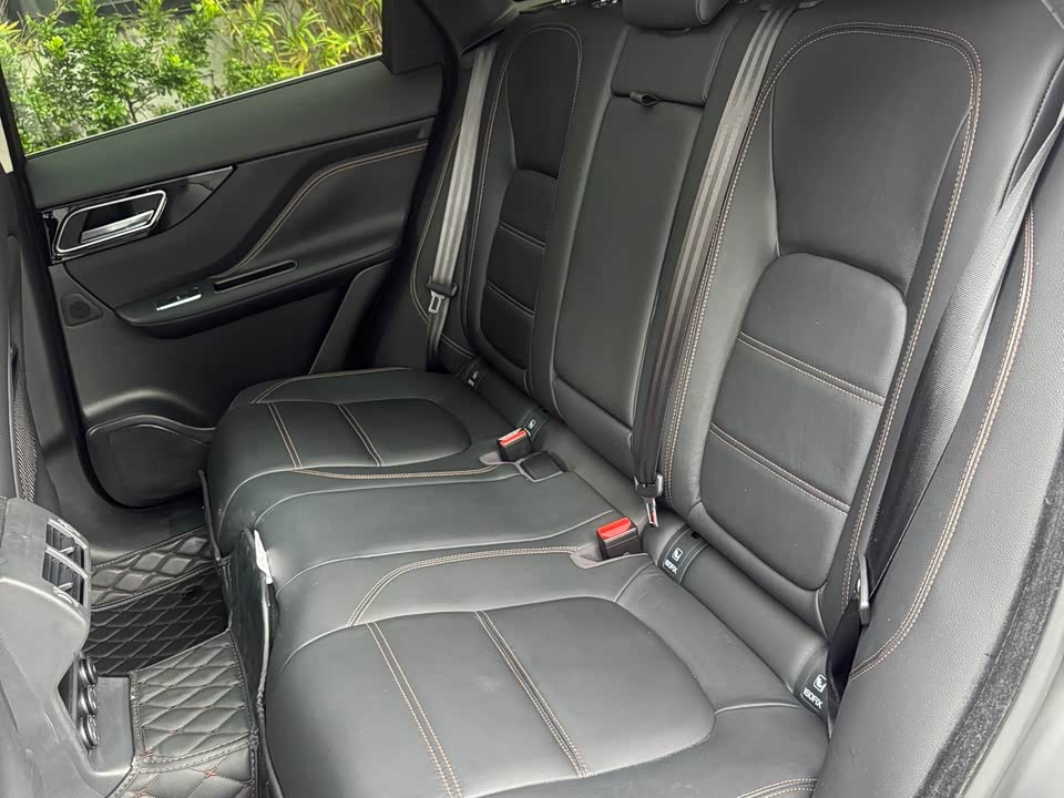 Jaguar F-PACE Jaguar F-PACE