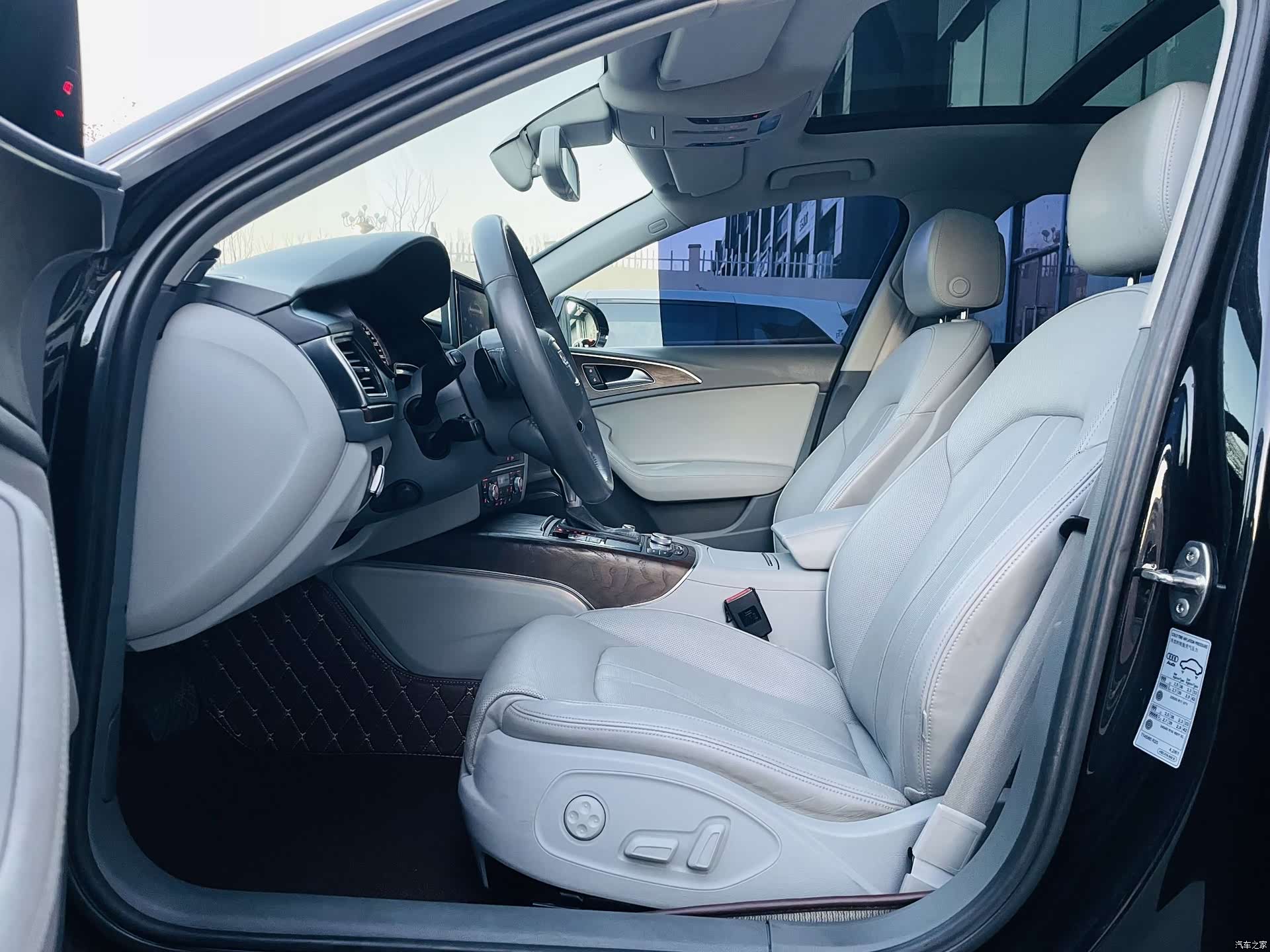 Audi A6L, 2014 все фото
