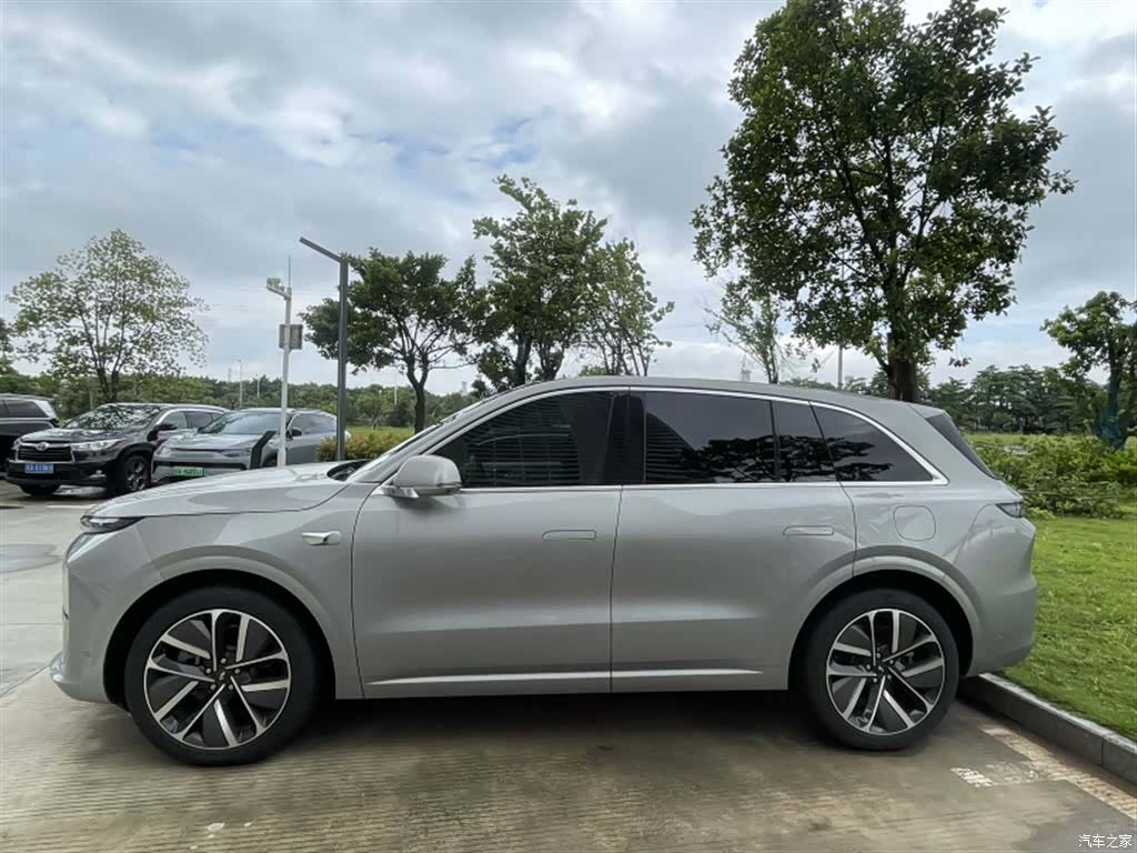 Li Auto L6, 2024 3