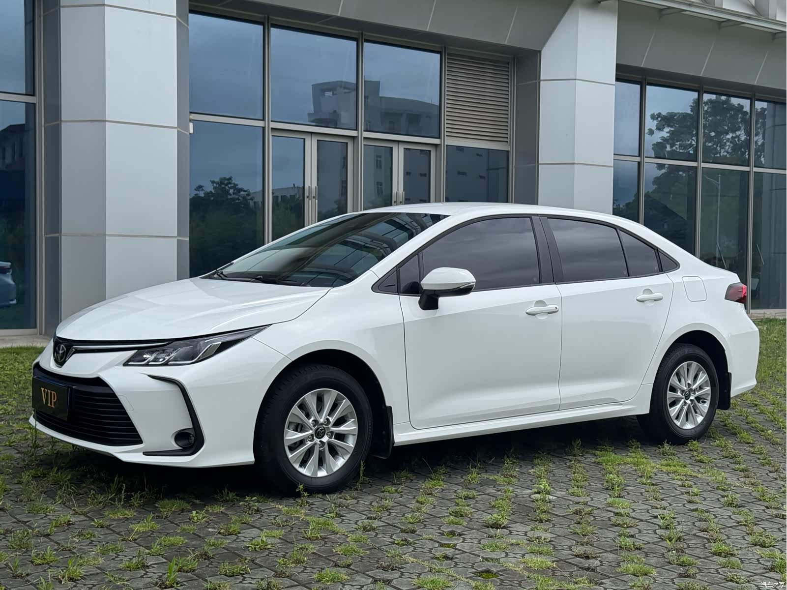 Toyota Corolla, 2024 1