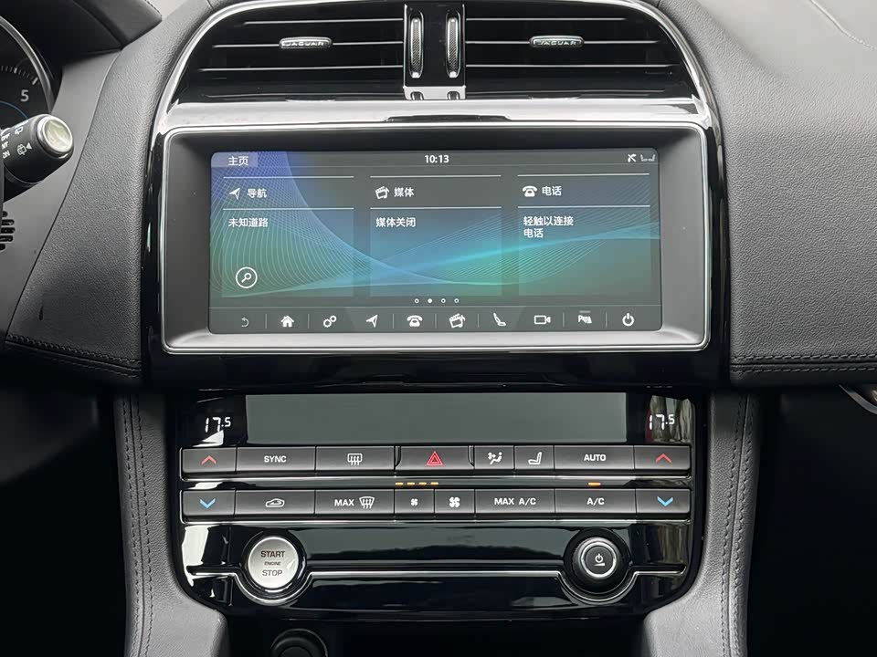 Jaguar F-PACE Jaguar F-PACE