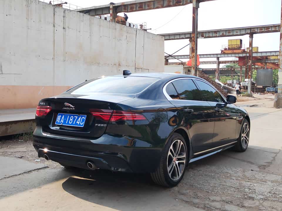 Jaguar XEL Jaguar XEL