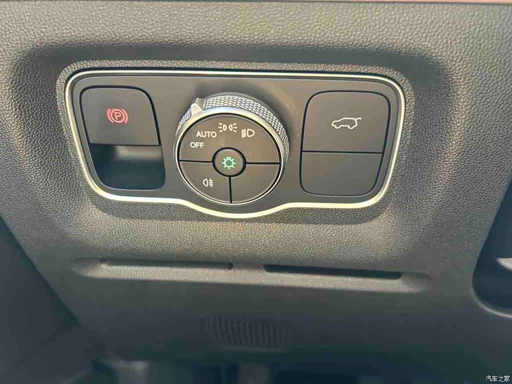 Chery Tiggo 8, 2025 18