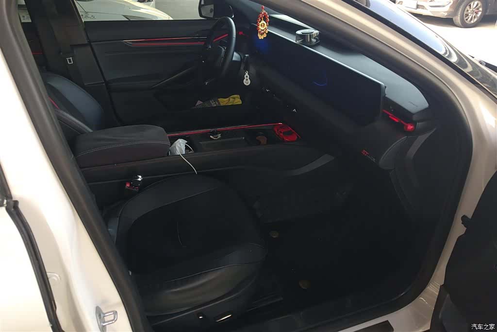 Ford Mondeo, 2024 8