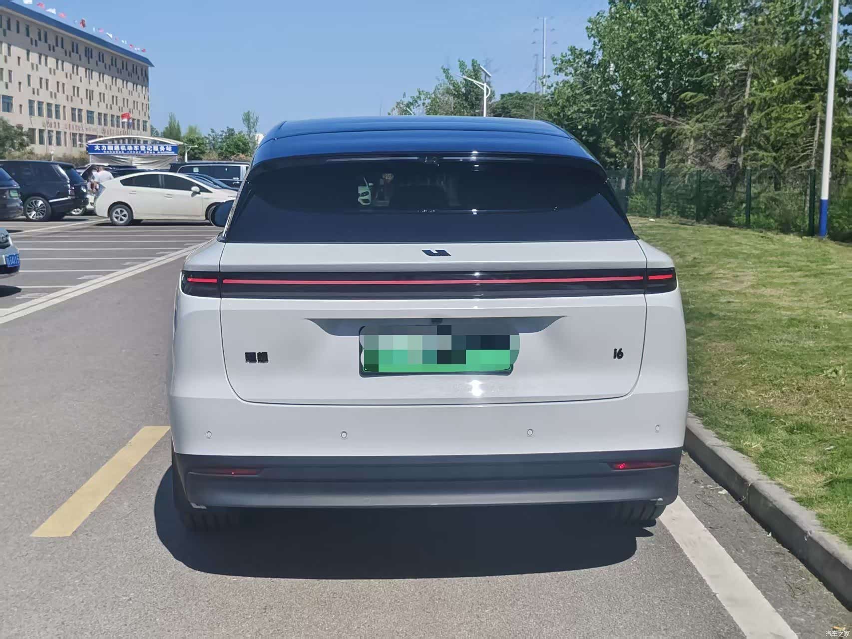 Li Auto i6, 2025 4