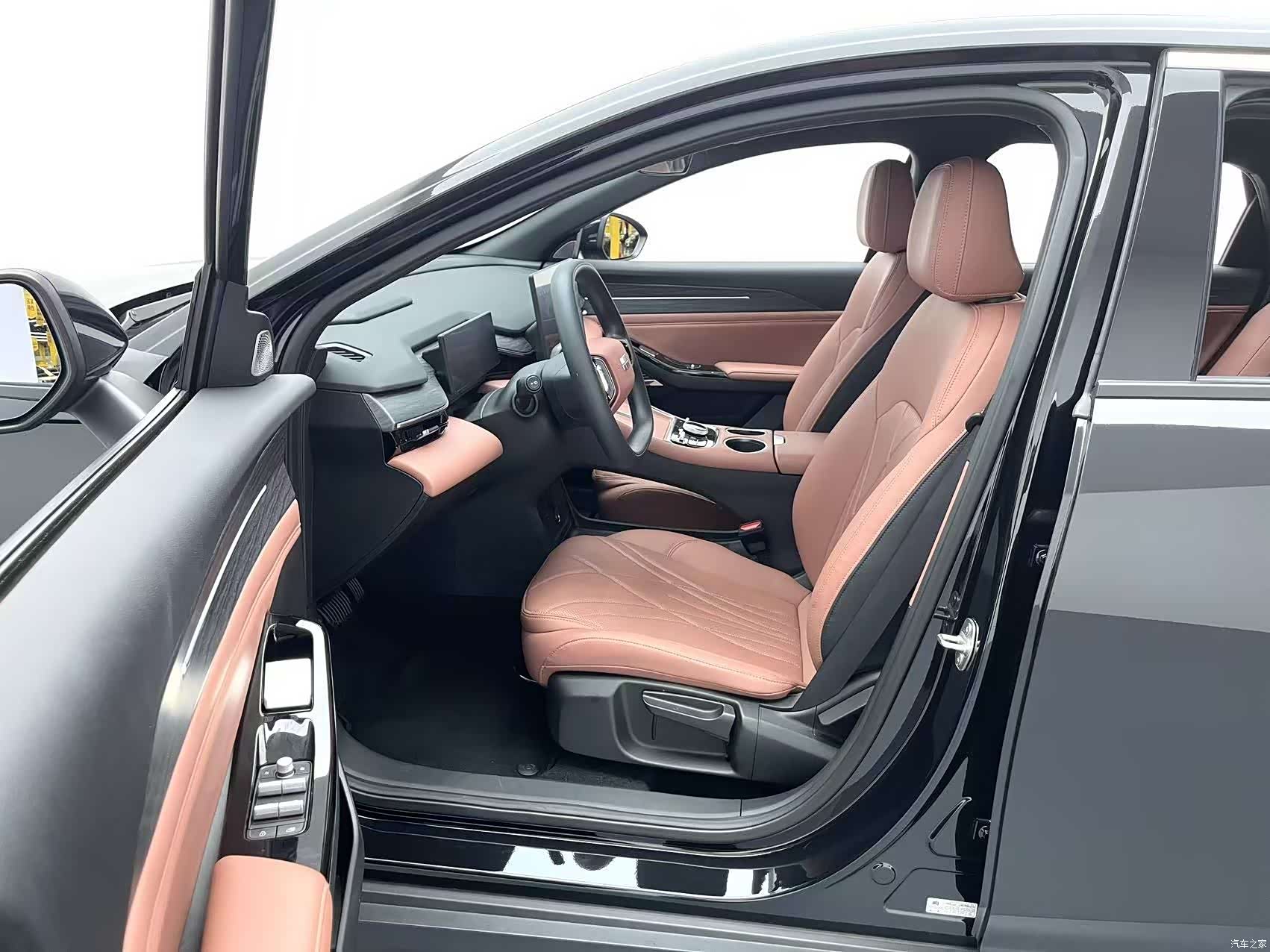 Geely Galaxy L6, 2025 15