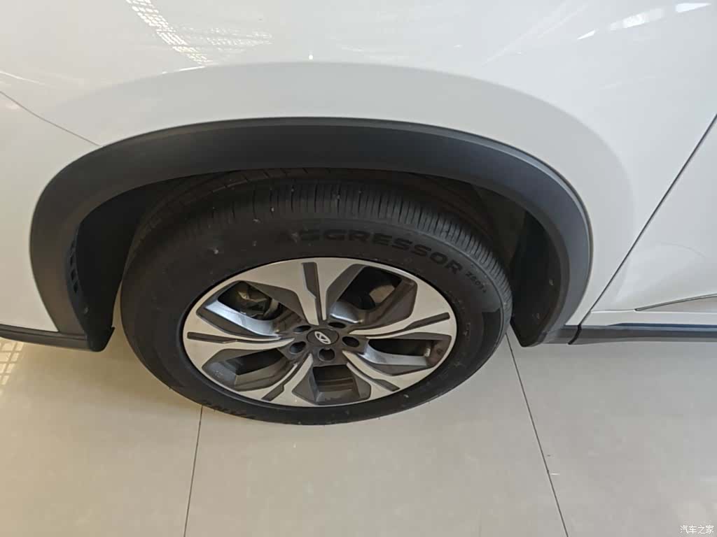 Chery Tiggo 8, 2025 23