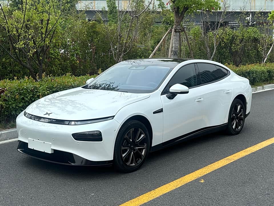 XPENG P7