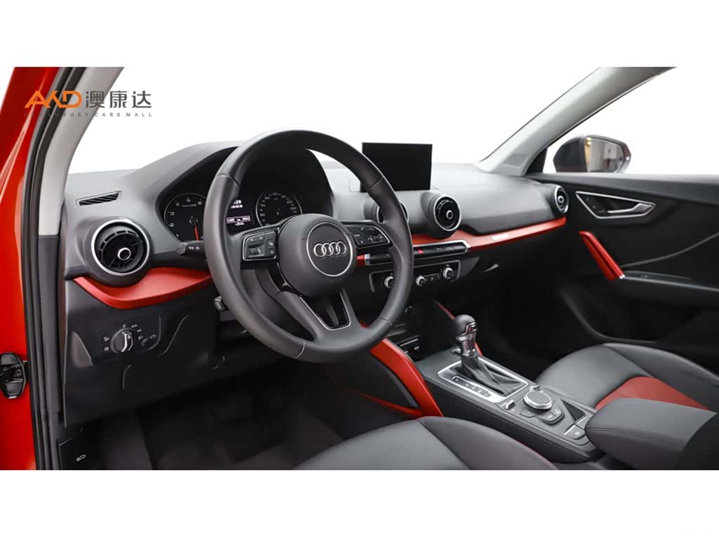 Audi Q2L, 2019 6