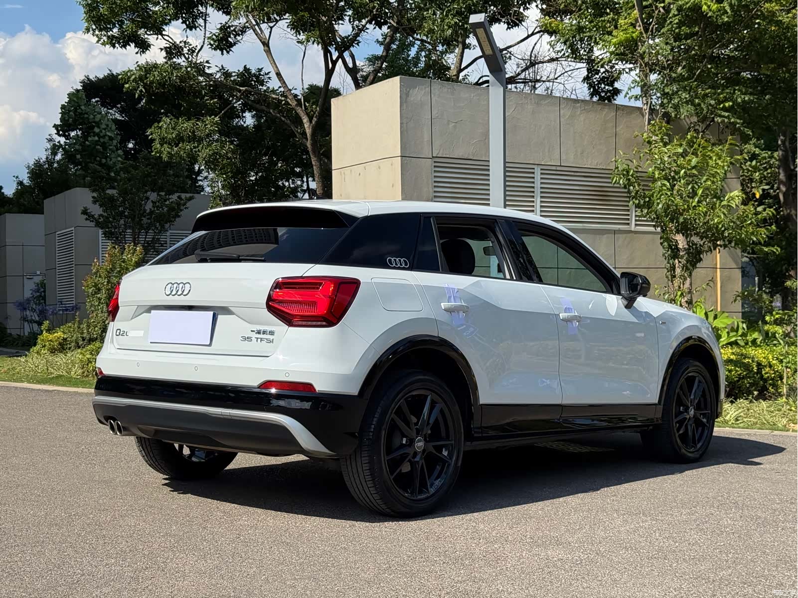 Audi Q2L, 2021 7