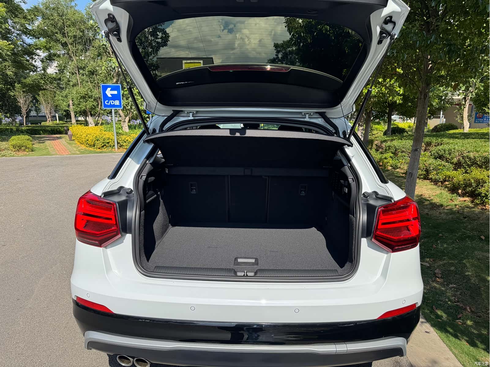 Audi Q2L, 2021 23