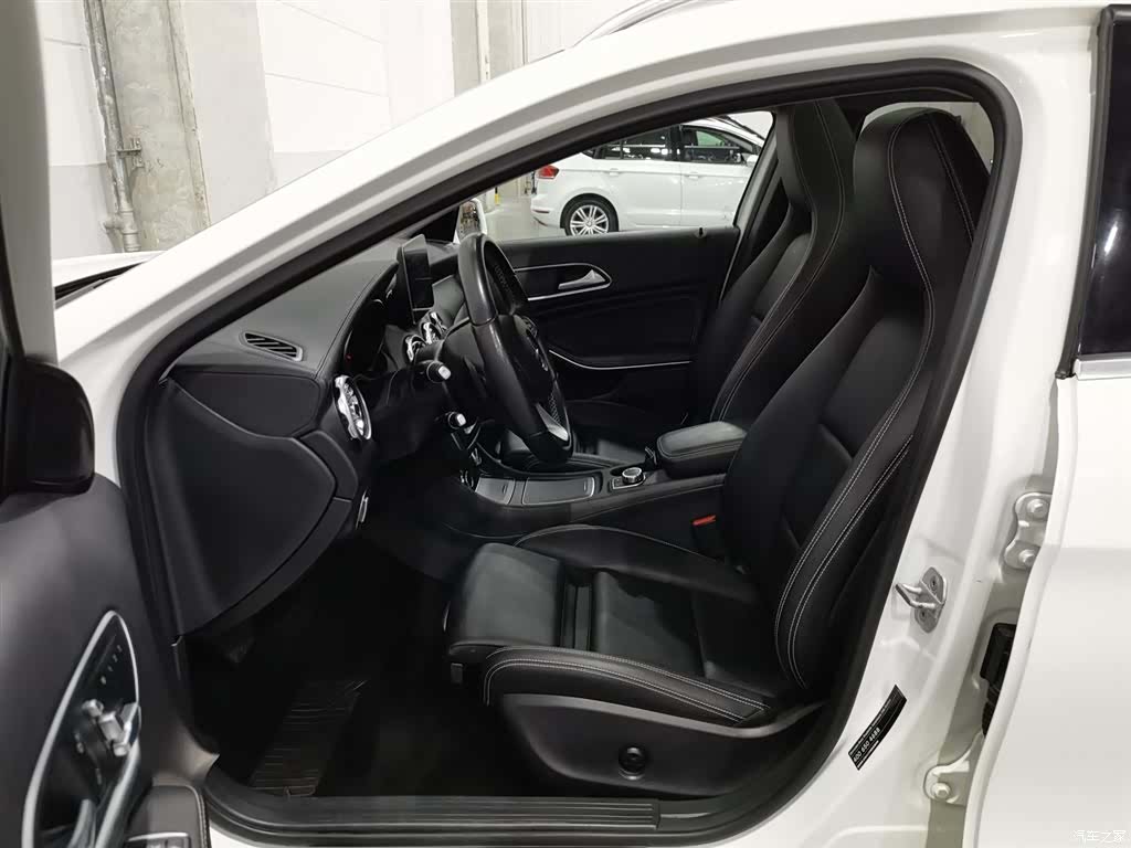 Mercedes-Benz GLA, 2017 10