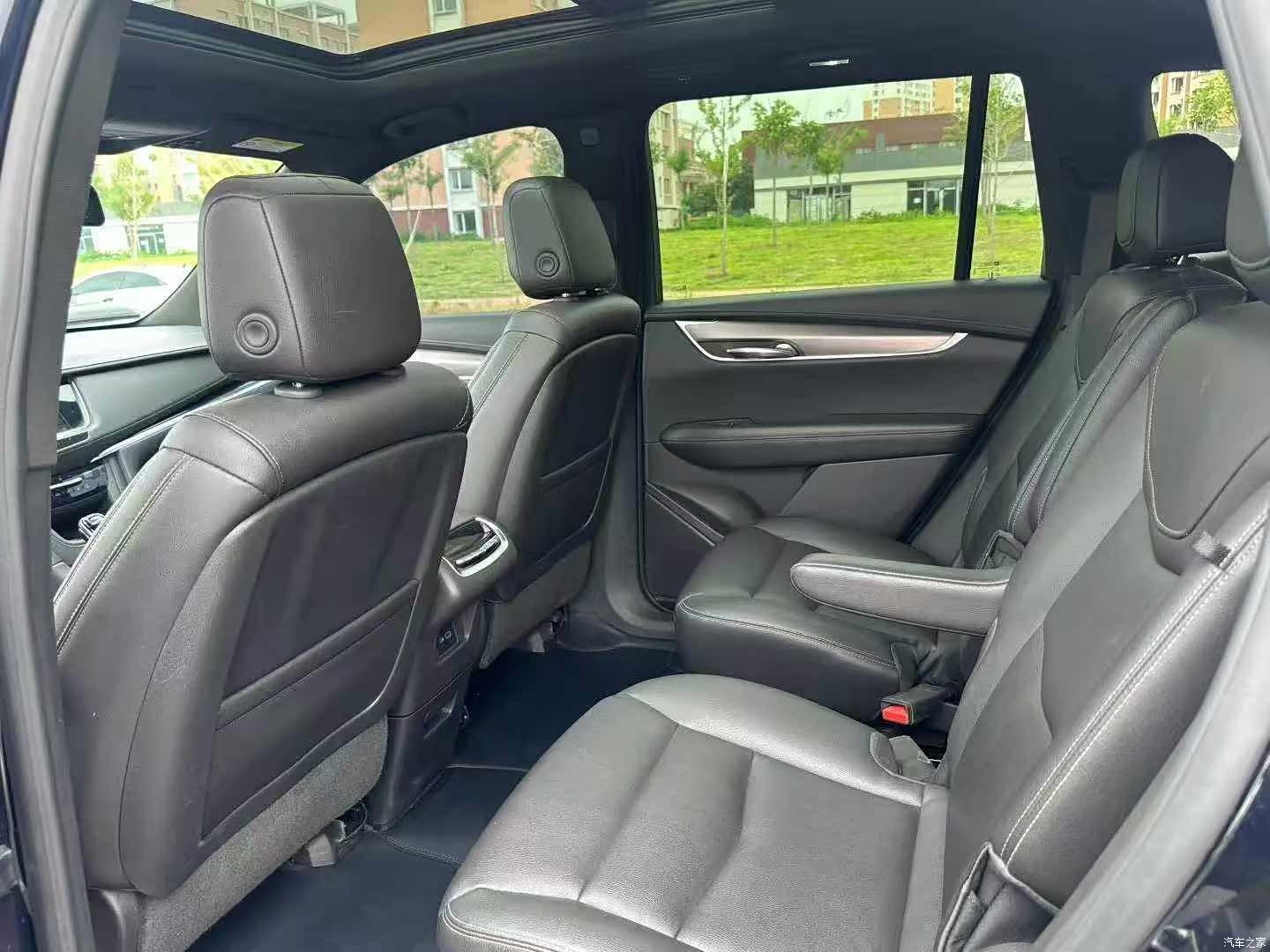 Cadillac XT6, 2021 все фото