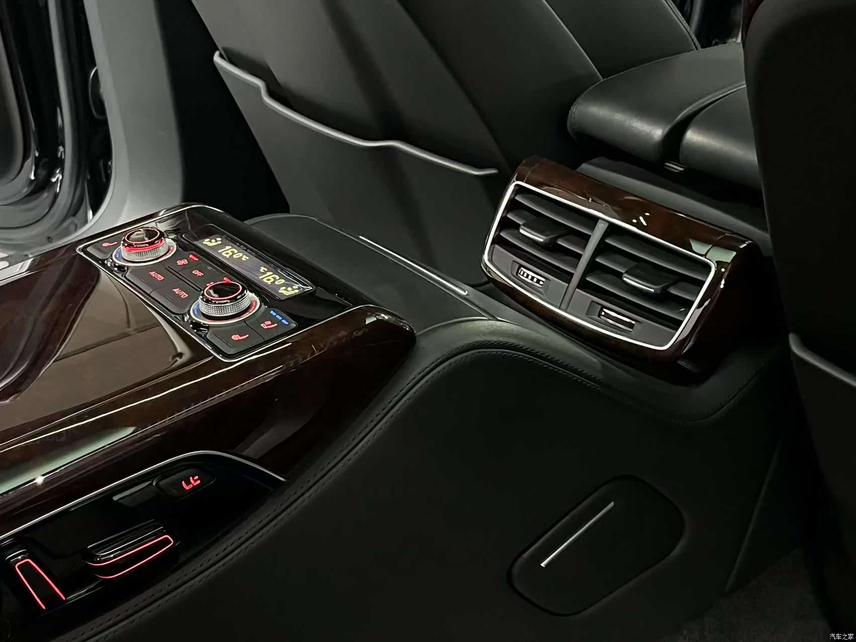 Audi A8L, 2012 28