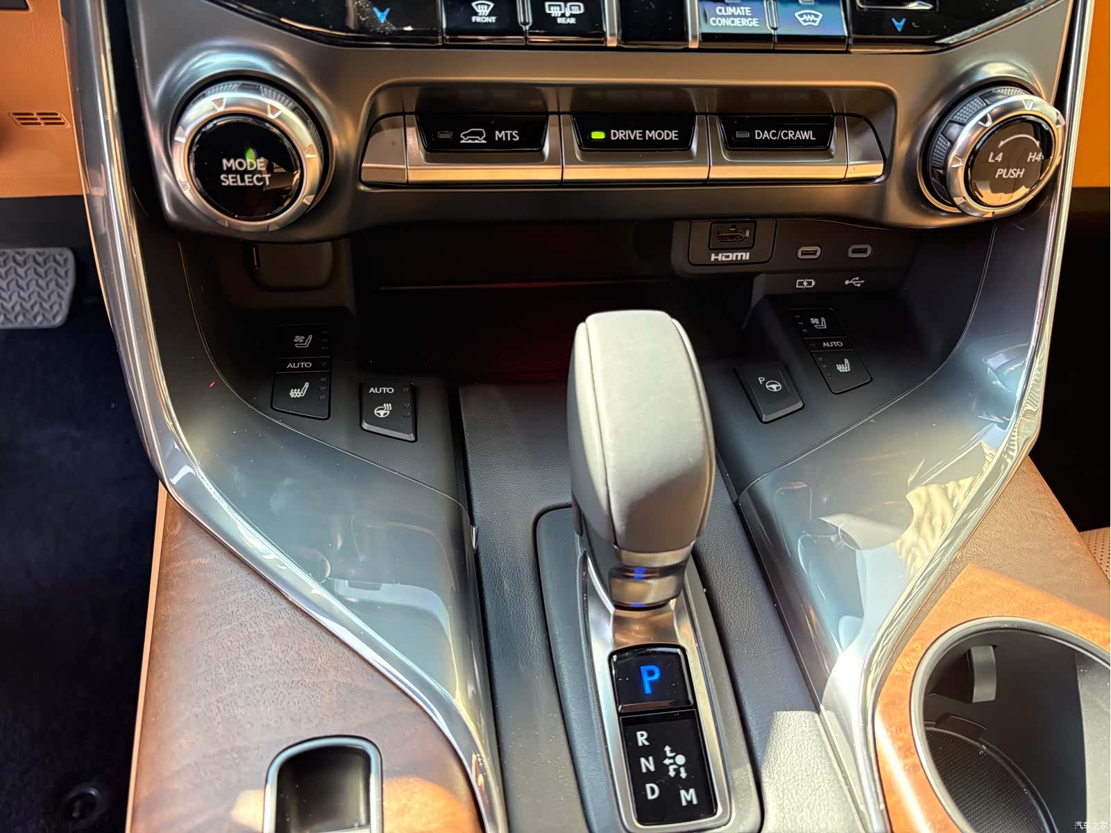 Lexus LX, 2025 17