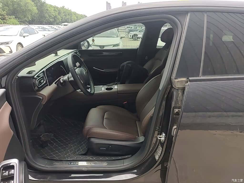 Leapmotor C01, 2023 15