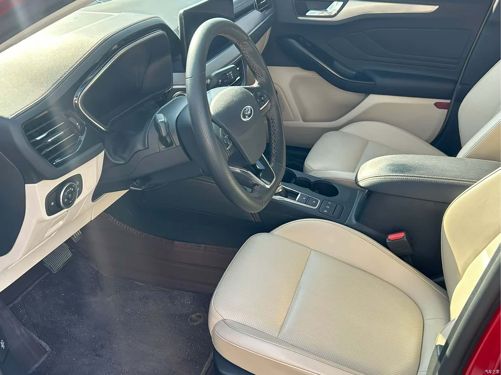 Ford Focus, 2022 4