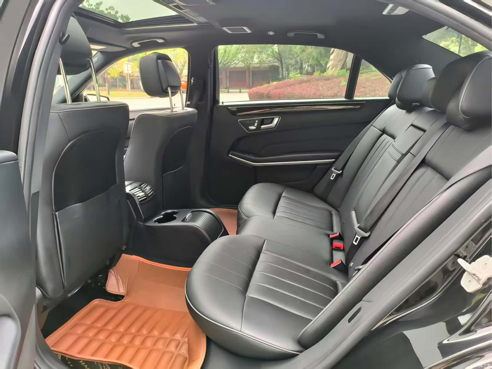 Mercedes-Benz E-Class, 2015 12