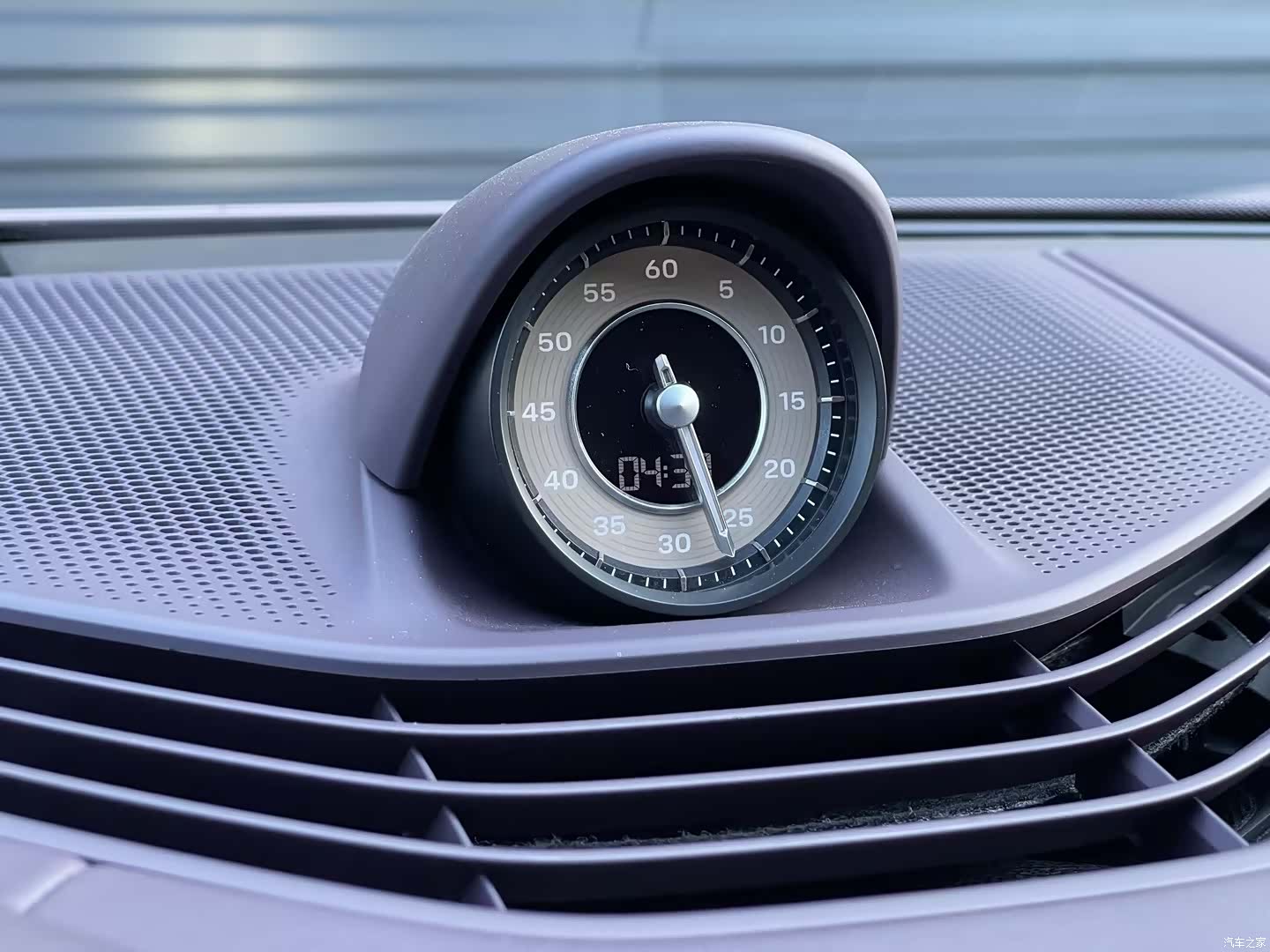Porsche Taycan, 2023 11