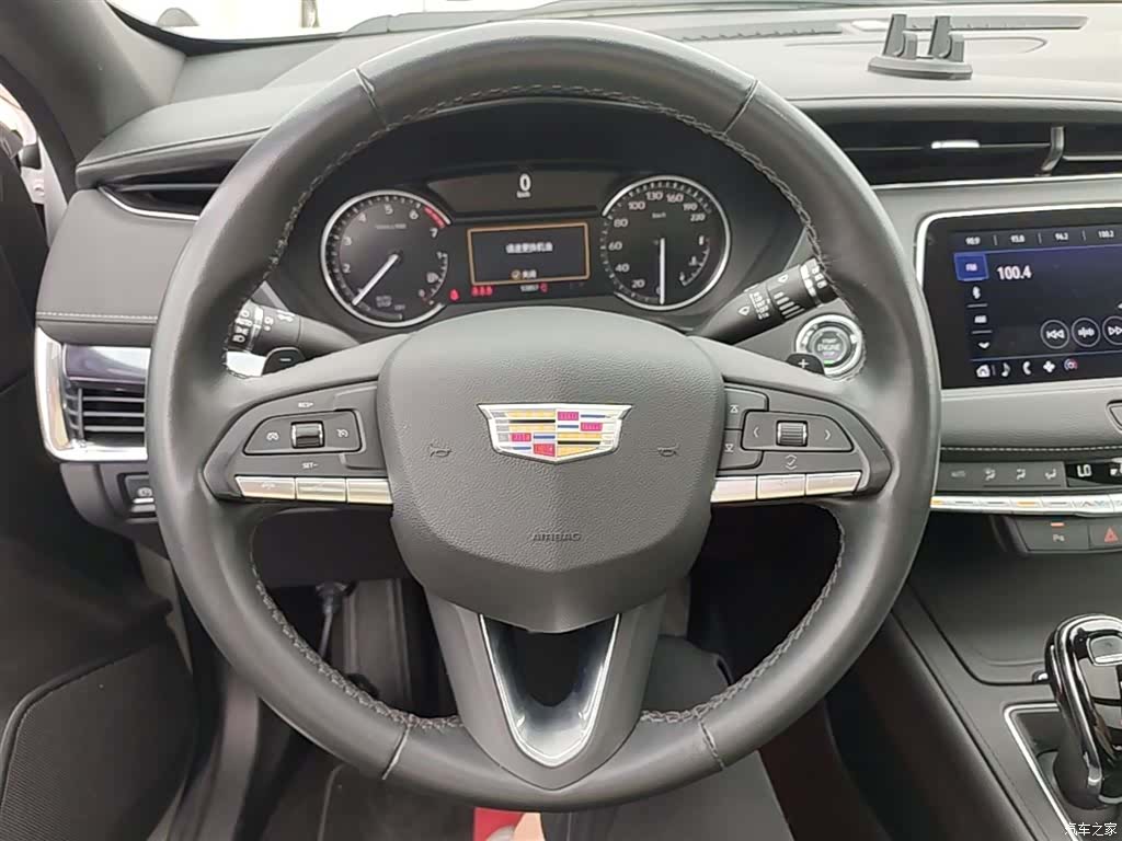 Cadillac XT4, 2023 11