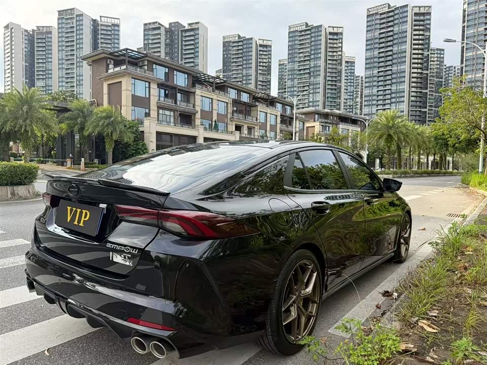 Trumpchi Shadow Leopard